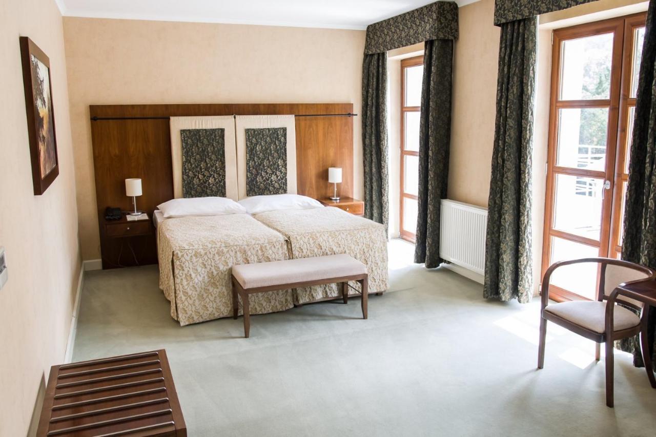 Hotel Pavla Piest'any Exteriör bild