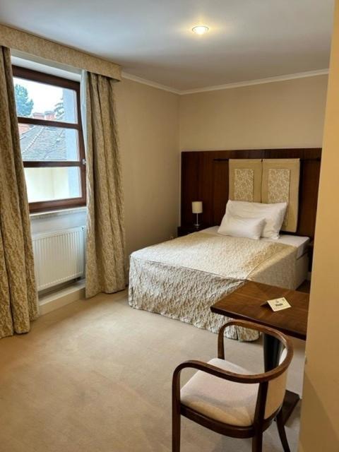Hotel Pavla Piest'any Exteriör bild