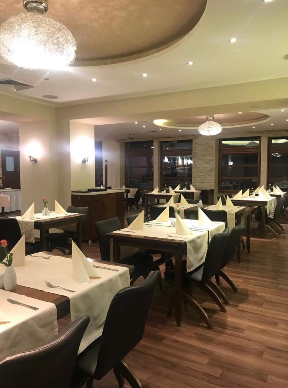 Hotel Pavla Piest'any Exteriör bild